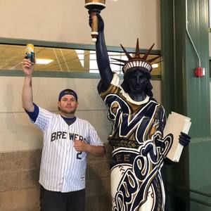 Meet your Posher, Andrew